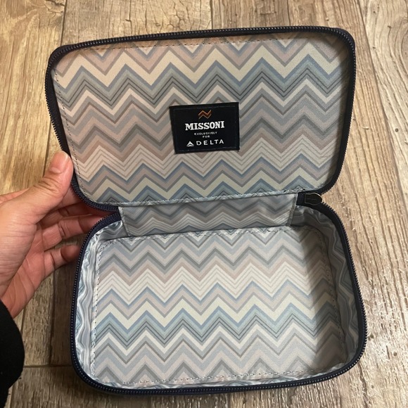 Missoni for Delta Airlines Lot (2) Cosmetic Bag Travel Case Blue Zig Zag EMPTY - Picture 5 of 8